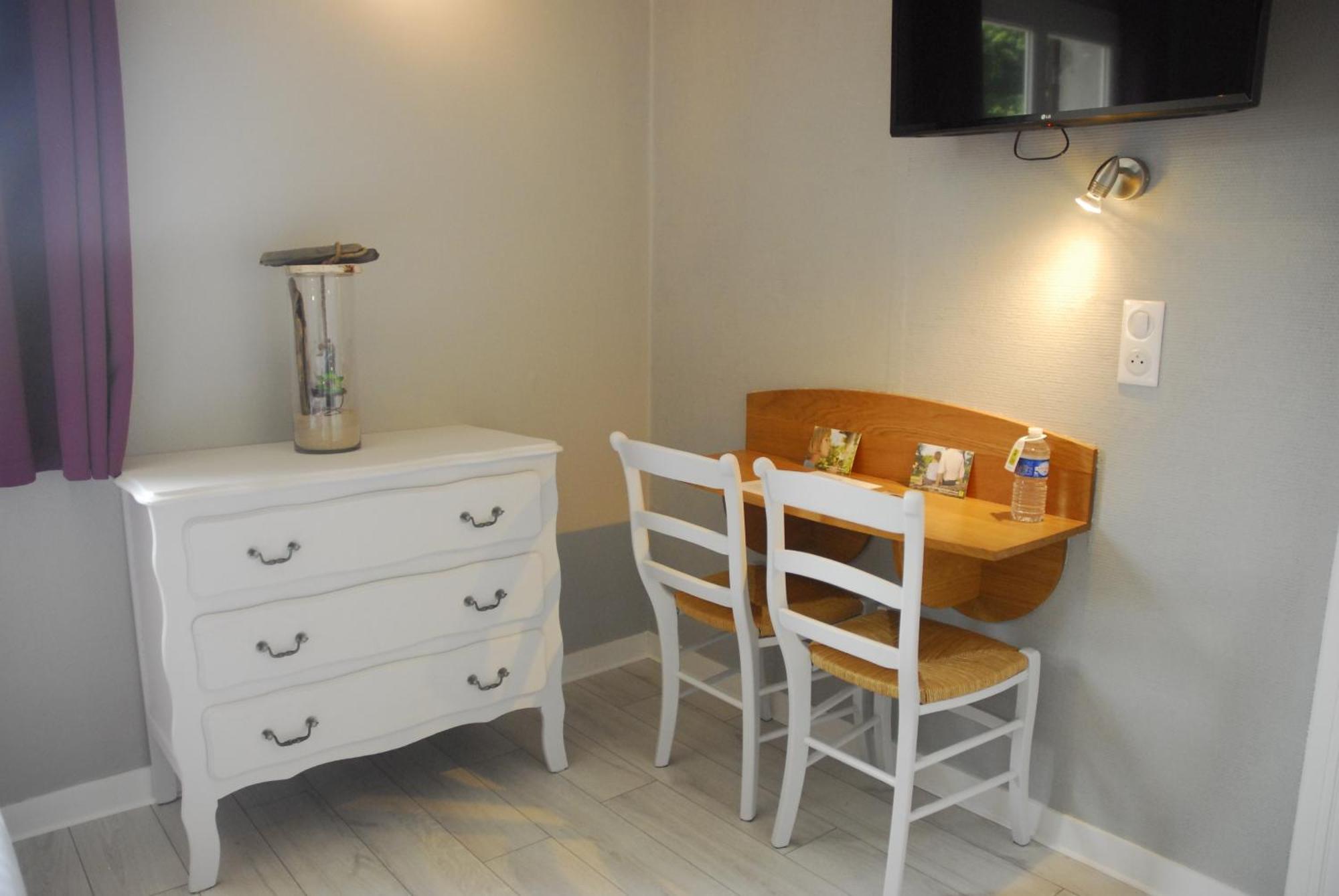 Logis Hotel Le Relais Du Bois Vialotte Le Chambon-sur-Lignon Ngoại thất bức ảnh