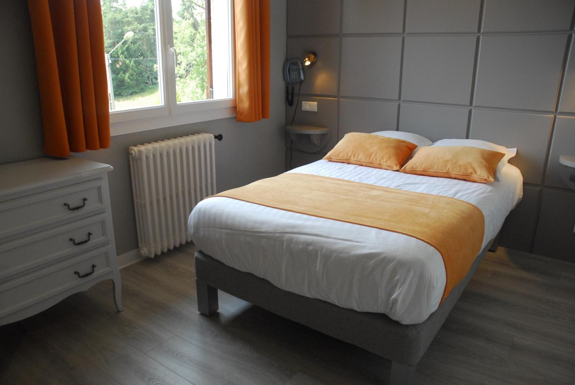 Logis Hotel Le Relais Du Bois Vialotte Le Chambon-sur-Lignon Ngoại thất bức ảnh