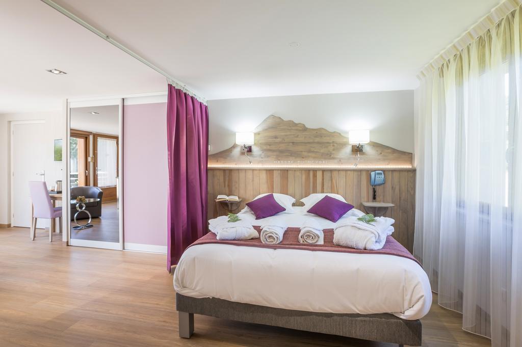 Logis Hotel Le Relais Du Bois Vialotte Le Chambon-sur-Lignon Ngoại thất bức ảnh