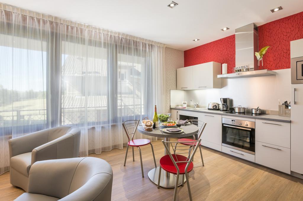 Logis Hotel Le Relais Du Bois Vialotte Le Chambon-sur-Lignon Ngoại thất bức ảnh